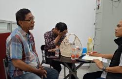 Ingin Kuliah, Tapi Terganjal Desil 6-10: Tangis Ayah di Medan Pecah