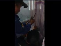 Panik! Wanita Terjebak 30 Menit di Toilet Salon Kecantikan Cilegon, Damkar Turun Tangan
