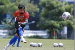 Aremania Merapat! Arema FC Latihan di Batu Soccer Field Sore Ini
