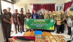 Hari Lahir Kejaksaan ke-81, Jajaran Kejari Aceh Selatan Ziarah Makam Pahlawan dan Santuni Anak Yatim