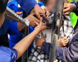 Pelajar SD di Tulungagung Tersangkut Tiang Basket, Alami Syok