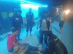 Pria 58 Tahun di Polman Ngamuk Pakai Parang, Tiga Warga Jadi Korban Mobil dan Motor Dirusak