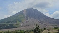 Update: Aktivitas Gunung Sinabung Menurun, tetapi Potensi Erupsi Masih Tinggi