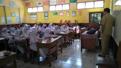 Ratusan Anak SD Putus Sekolah di KBB, Disdik Dorong Wajib Belajar 13 Tahun