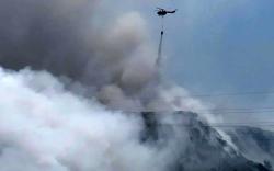 Polri Kerahkan Helikopter Padamkan Kebakaran TPA Putri Cempo, 234.000 Liter Air Diguyurkan