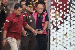 Kasus Korupsi MBG, Kejagung Sita Rolex hingga Dolar Mantan Kepala BGN Dadan Hindayana