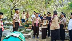 Wabup Umi Laila dan Pramuka Pringsewu Hadiri Pemakaman Mantan Camat Pardasuk