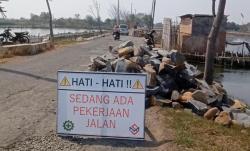 Jalan Balok-Mbiru Rusak Diterjang Rob, DPUPR Kendal Kucurkan Rp580 Juta