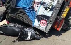 Bak Truk Terguling Timpa Motor di Pantura Pemalang, 2 Pelajar Perempuan Tewas