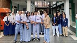 Jaga Asa Pelajar NTT, UWP Pastikan Bantuan Donasi Sasar Kebutuhan Sekolah dan Psikososial