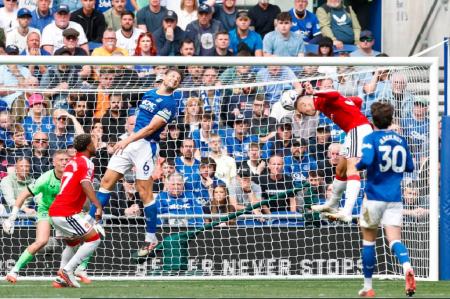 Kemenangan di Depan Mata MU Dibatalkan Gol Menit Akhir Everton