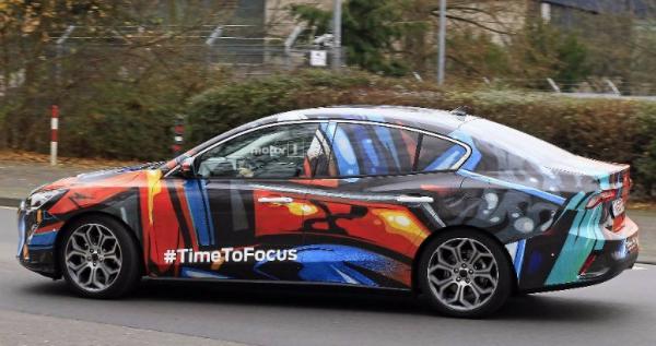 Ford Focus sedan