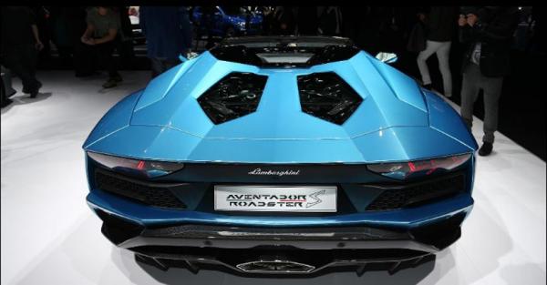 Lamborghini Aventador