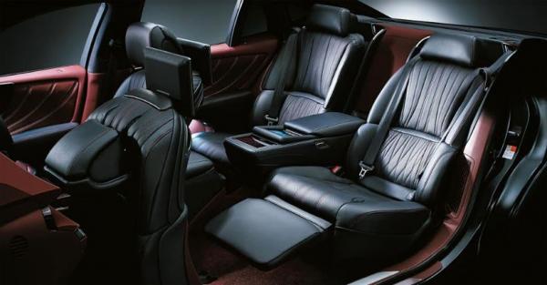 Lexus LS 500