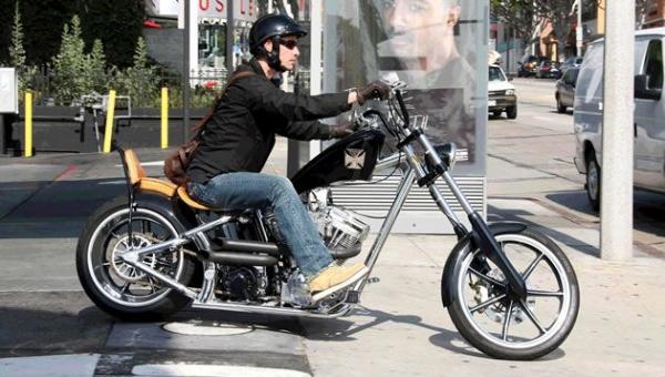 Keanu Reeves