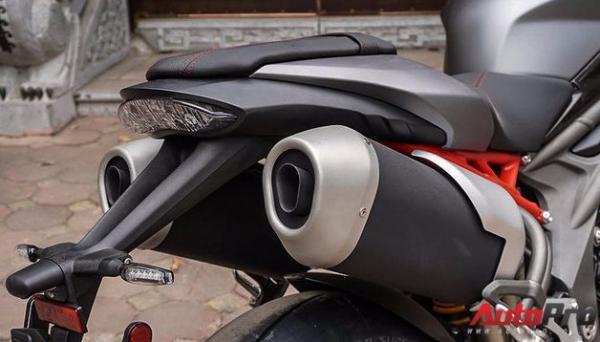 Triumph Speed Triple
