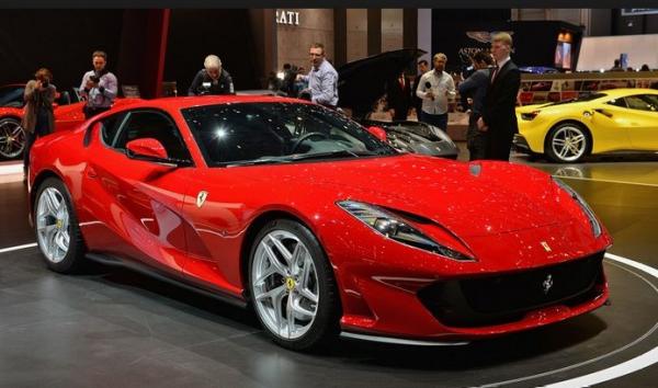 Ferrari 812