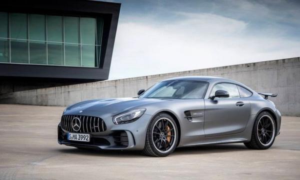 Mercedes-AMG GT-R