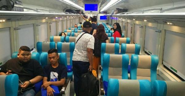 KAI Datangkan 7 Gerbong KA Turangga Baru untuk Angkutan 