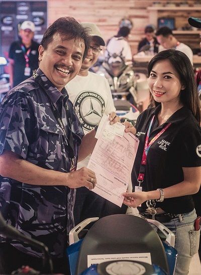 Roy Suryo BMW