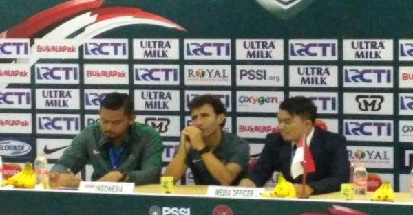 Luis Milla 1 Luis Milla (kiri), dan Shin Tae-Yong Dibidik PSSI untuk menjadi Pelatih Timnas Indonesia. (Foto: ANTARA/Straits Times)