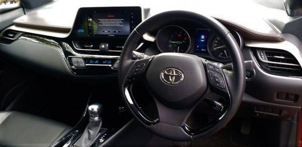 Test Drive C-HR
