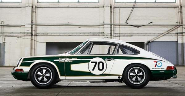 Porsche 911