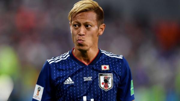 Keisuke Honda Keisuke Honda saat masih jadi pemain. Kini dia menjadi pelatih Timnas Kamboja di Piala AFF 2020.