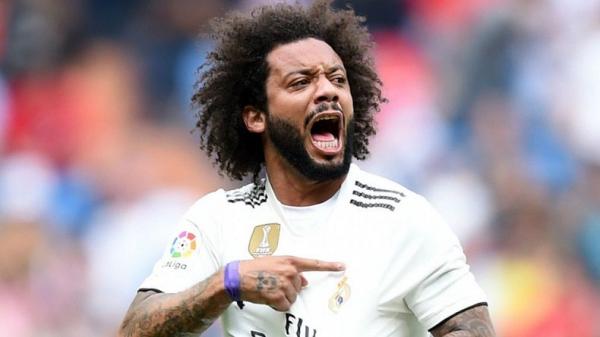 Pemain Real Madrid Marcelo beraksi ketika timnya mengalahkan Real Zaragoza 4-0 pada babak 16 besar Copa del Rey di Estadio de la Romareda, Kamis (30/1/2020) dini hari WIB. (Foto: AFP)