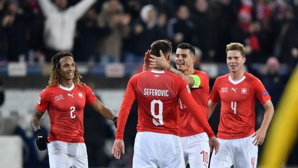 Timnas Swiss Timnas Swiss merayakan kemenangan 6-1 dari Gibraltar di Victoria Stadium, Selasa (19/11/2019) dini hari WIB. (Foto: AFP)