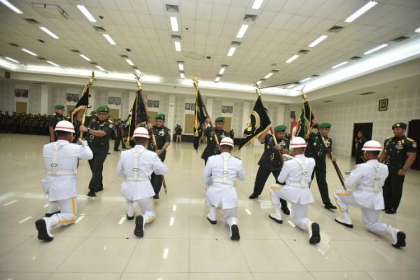 Sertijab TNI AD