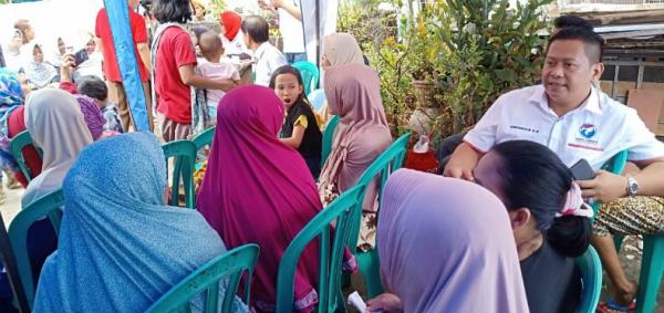 Bazar murah Partai Perindo di Jalan Pisangan Lama, Jakarta Timur, Sabtu (2/3/2019). (Foto: iNews.id/WIldan Catra Mulia)