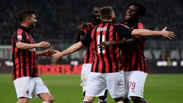 Kessie Gelandang AC Milan, Franck Kessie (Foto: Sports Yahoo)
