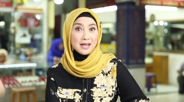 Desy Deretan artis tercantik sepanjang massa. (Foto: Instagram)