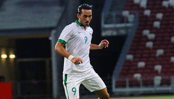 Ezra Walian resmi jadi pemain Persib Bandung. (Foto: Instagram @Persib)