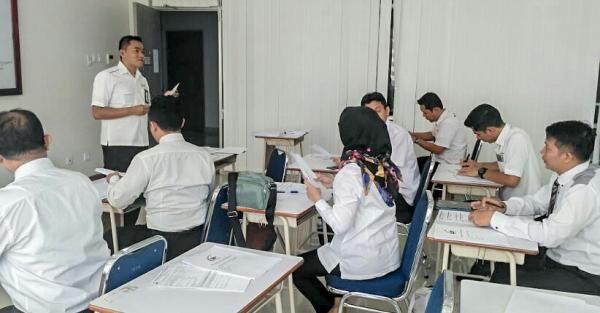 Bersaing di Tingkat Global, Mahasiswa Pariwisata Ikuti Uji Kompetensi Profesi