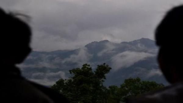 Pendaki Remaja 16 Tahun Jatuh ke Kawah Gunung Slamet, Diduga Terpeleset saat Swafoto