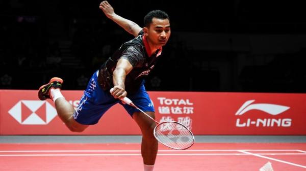 Tommy Sugiarto Tommy Sugiarto akan melawan Kento Momota di Indonesai Masters 2021