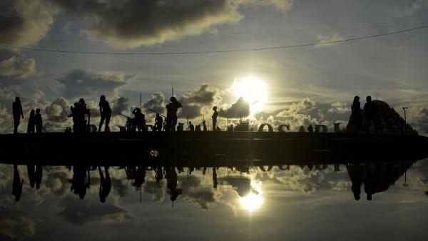 Sunset Di Pantai Losari ANT (Foto: Instagram IG@zulkarnain_aidid)