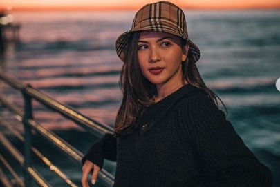 Jessica Mila Artis Wanita yang Mengaku Tidak Suka Beli Barang Mewah. (foto: Instagram)