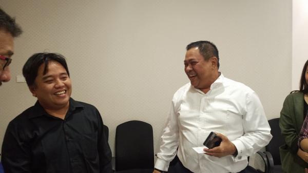 Bupati Dairi, Eddy Keleng Ate Berutu berkunjung ke redaksi iNews.id di iNews Tower, Jalan Kebon Sirih, Jakarta Pusat, Selasa (4/2/2020). (Foto: iNews.id/Rizki Maulana)