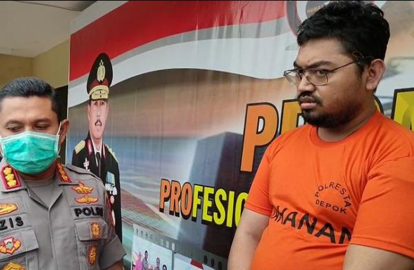 Anwar, pemilik Pandamanda ditangkap, Rabu (5/2/2020) (Foto:iNews/Iyung Rizky)