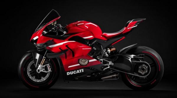 09 Ducati 1 Ducati Superleggerra V4. (Foto: Carscoops)