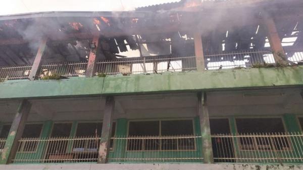 Kebakaran sekolah Kebakaran terjadi di SMK Sentosa, Jalan Madu Mangga Besar Taman Sari Jakarta Barat, Sabtu (15/2/2020). (Foto: Istimewa).