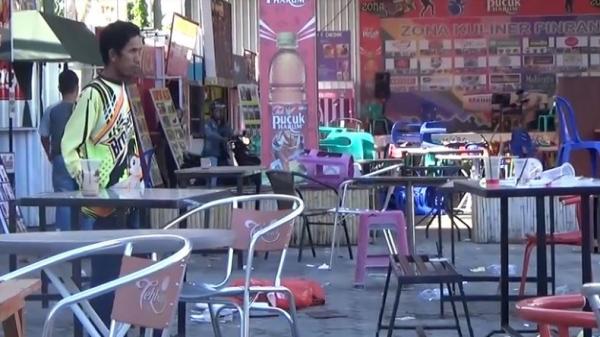 Suasana di Zona Kuliner Pinrang, Kabupaten Pinrang, Sulsel, setelah penyerangan sekelompok pemuda, Kamis (20/2/2020). (Foto: iNews/Ichsan Anshari)