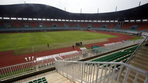 Stadion Pakansari Stadion Pakansari menjadi salah satu rekomendasi yang diajukan PSSI ke FIFA dari 11 stadion akan dipilih 6 stadion menjadi venue Piala Dunia U-20 2021. (Foto: ANTARA/Yulius Satria Wijaya)