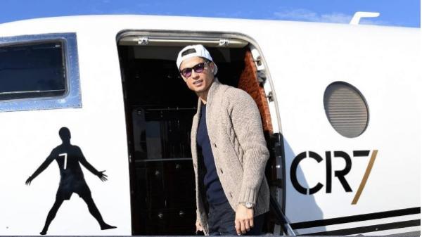 Pesawat Pribadi Cristiano Ronaldo Pesawat Pribadi Cristiano Ronaldo Berjenis Gulfstream G650 (foro: AS English)