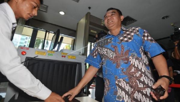 Dodik Wijanarko Letjen TNI Dodik Wijanarko saat hendak rapat dengan pimpinan KPK beberapa waktu lalu. (Foto: Antara).