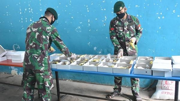 Tni Bagi Makanan 3