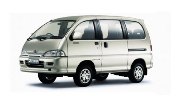 17 Minibus Foto: Daihatsu